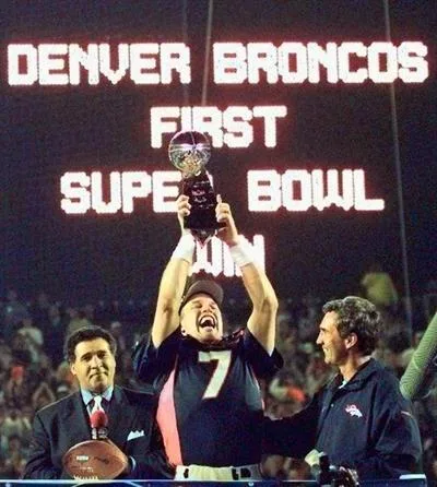 5bbe774a3d21cf71b4196ca5 broncos